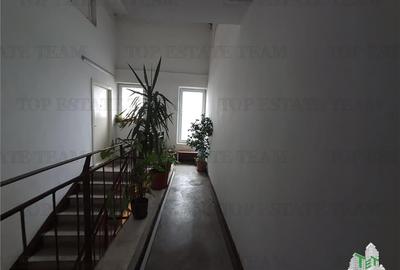 Apartament cu 5 camere decomandat, mobilat în Sud - 18