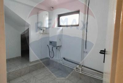 Casa / Vila cu 4 camere la 25 min de Piata Victoriei - Tartasesti - 2