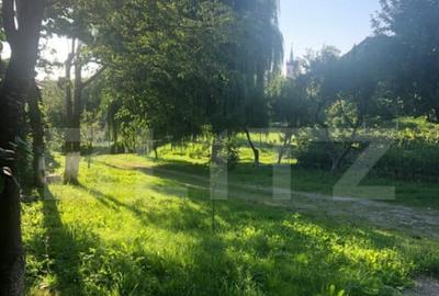 Casă cu 5 camere cu Canalizare în Central