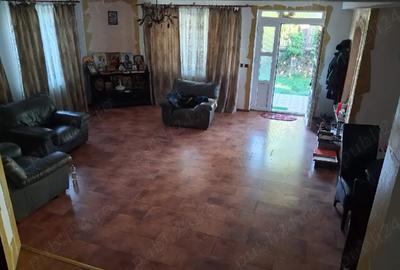 Casă cu Teren 380 Mp în Central - 9