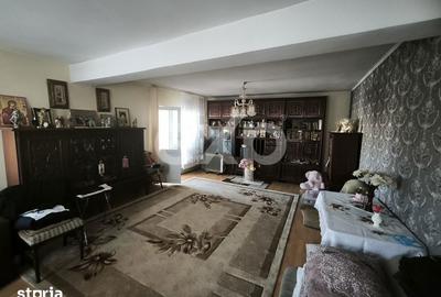 Casă cu 6 camere cu Teren 42021 Mp în Trivale - 2
