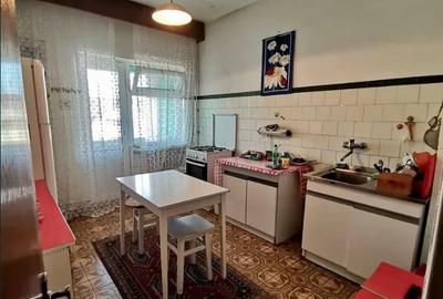 Vanzare apartament 4 camere, zona Sud - 5