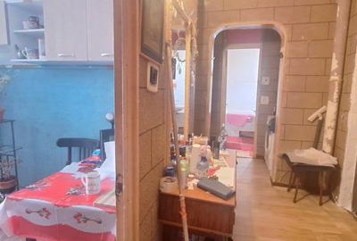 SUPEROCAZIE ! POARTA 6 APARTAMENT 2 CAMERE DECOMANDATE 2 BALCOANE 62 MP. 75.00 E - 10