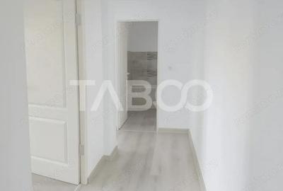 Apartament cu 3 camere decomandat, mobilat în Central - 1