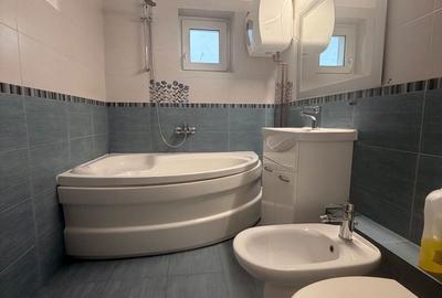 Apartament cu 3 camere decomandat în Tei - 2