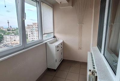 Apartament cu 4 camere decomandat în Micro 20 - 2