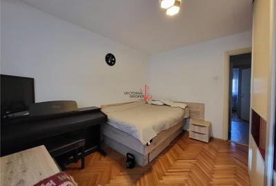 Apartament cu 3 camere semidecomandat, mobilat în Titan - 5