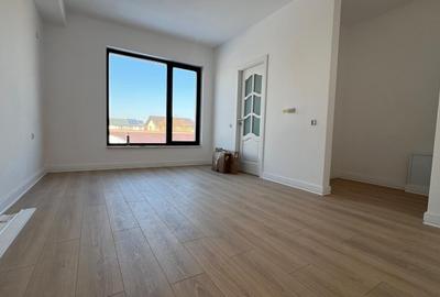Casă individuală P+E cu living pe două niveluri, curte 360 mp - 11