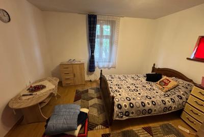 Casă cu 6 camere cu Teren 2126 Mp în Roșiori - 5