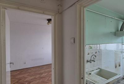 Apartament cu 2 camere decomandat în Aleea Carpați - 11