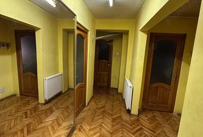 Apartament de vanzare 3 camere si 2 bai - 8
