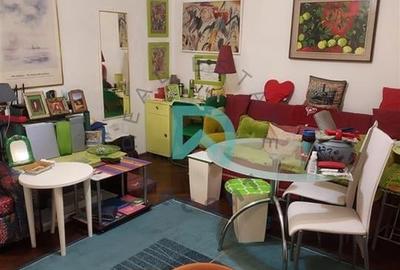 Apartament cu 2 camere semidecomandat în Centrul Istoric