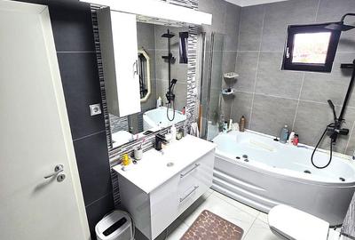 Casă cu 5 camere cu Teren 544 Mp în Central - 7