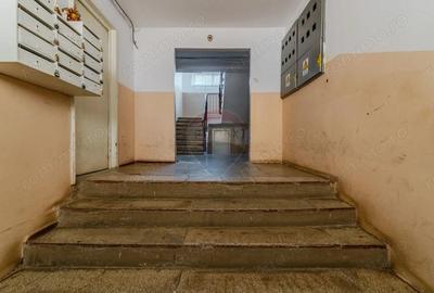 Apartament cu 3 camere decomandat, mobilat în Central - 17