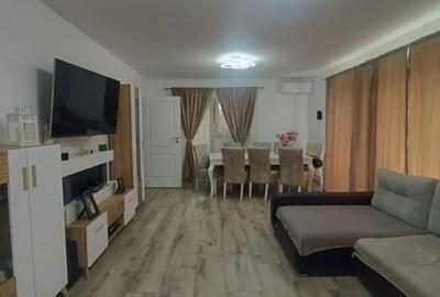 Casă cu 3 camere decomandat în Stupini - 4