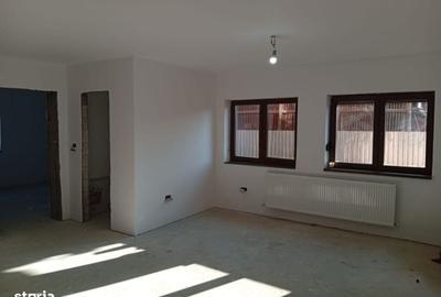 Casă cu 4 camere în Central - 7