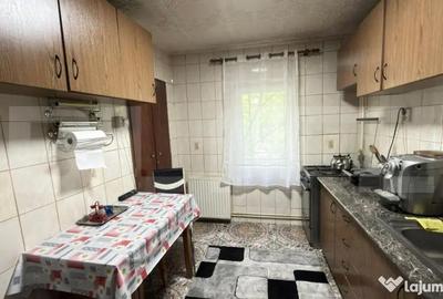 Apartament cu 3 camere semidecomandat în Micro 16 - 3