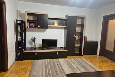 Apartament cu 2 camere semidecomandat în Titan
