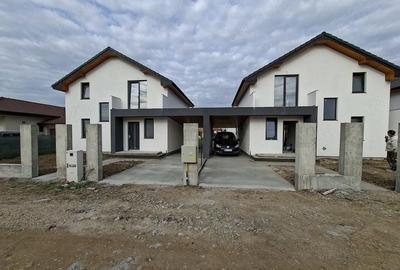 Casă cu 3 camere cu Teren 444 Mp în Central - 8