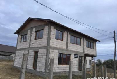 Casă cu 4 camere cu Teren 655 Mp în Braniștea - 9