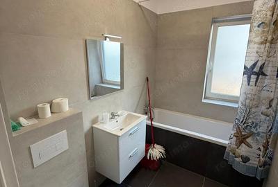 Apartament cu 2 camere semidecomandat, mobilat în Girocului