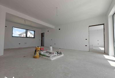 Casă cu 4 camere cu Teren 410 Mp în Central - 11
