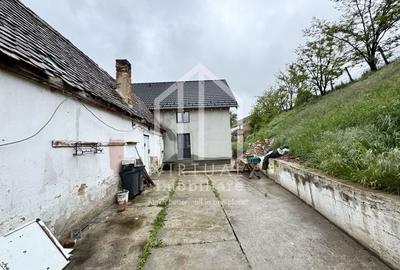 Trei imobile cu teren de 1180mp, 2 casa noi, pivnita,  Sura mare - 4