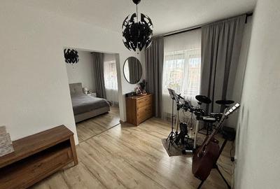 Apartament cu 5 camere decomandat în Central - 9