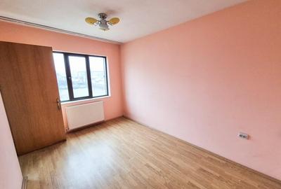 Casă cu 10 camere cu Teren 265 Mp în Găvana - 29