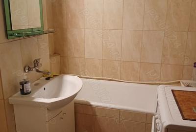 Apartament cu 3 camere decomandat în Ultracentral