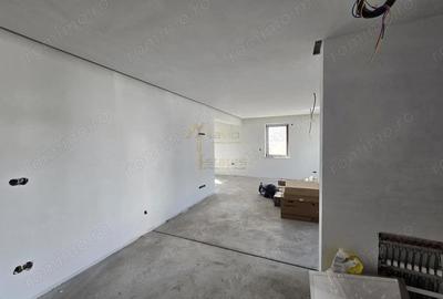 Casă cu 4 camere cu Canalizare în Central - 5