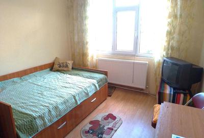 Garsonieră decomandată în Micro 19 - 1