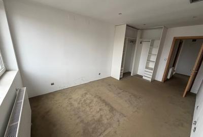 Tunari 1 Decembrie Nr.136 - 12