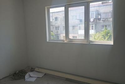Apartament cu 3 camere în Central - 1