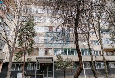 Apartament cu 2 camere semidecomandat, mobilat în Central