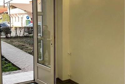 Spațiu comercial, de 17 mp, în Central - 5