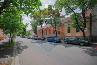 Apartament ultracentral de inchiriat pe str. Mihai Eminescu - 8