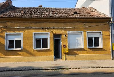 Casă individuală cu 6 camere cu Canalizare în Traian - 2