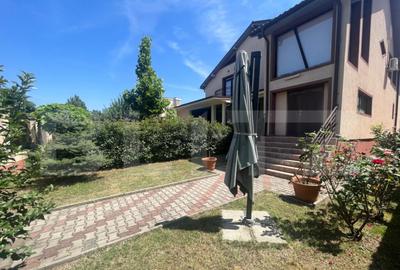 Casa / Apartament 151 mp utili, curte individuala, zona Lapu - 13