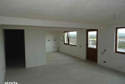 Casă cu 5 camere cu Teren 640 Mp în Central - 5