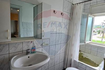 Casă cu 10 camere cu Teren 1000 Mp în Chisindia - 29