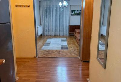 Apartament cu 3 camere decomandat în Tudor - 2