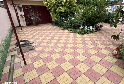 Casă cu 4 camere decomandat cu Teren 420 Mp în Central - 5