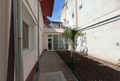 Casă individuală cu 7 camere cu Canalizare în Brâncoveanu - 12