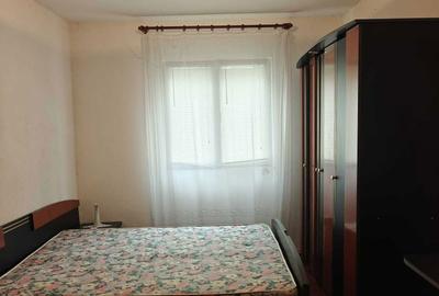 Casă cu 3 camere decomandat în Uliești - 4