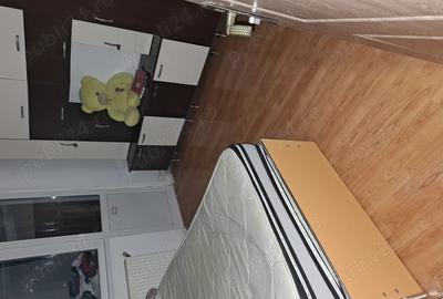 Vand apartament 3 camere..2 terase..centrala..termopane.. bloc D13 ..etajul 8!! - 2