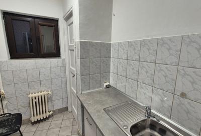 Apartament cu 3 camere decomandat în P-ța Romană - 4
