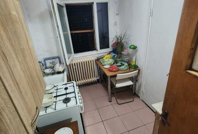 Apartament cu 3 camere semidecomandat, mobilat în Alexandru Obregia - 8