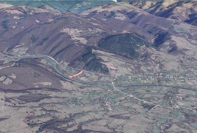 Teren de 4240 mp, în Lupșa