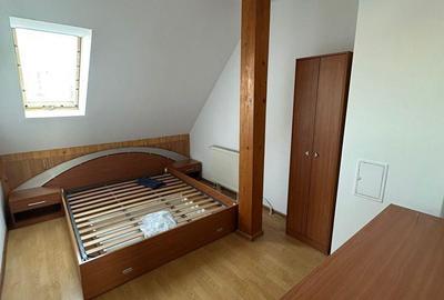 Apartament cu 3 camere decomandat în Central - 3